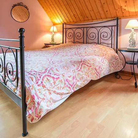 Amazing Home In Hattenville With Wifi