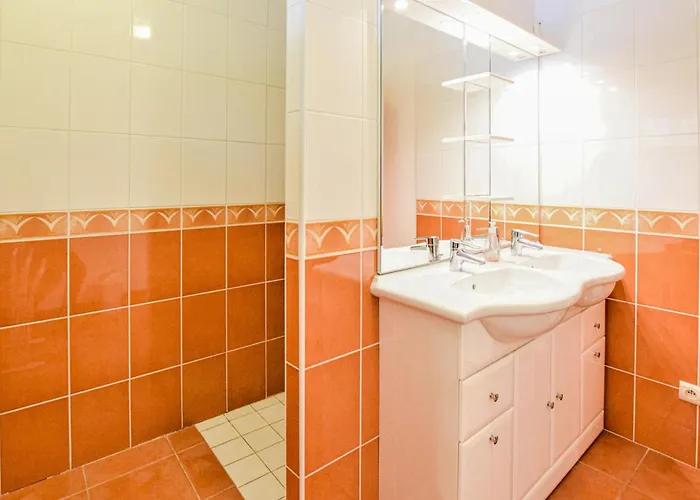 Holiday home 3 Bedroom Beautiful In Hattenville