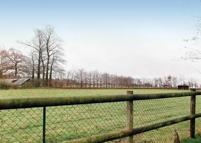 Holiday home 3 Bedroom Beautiful In Hattenville